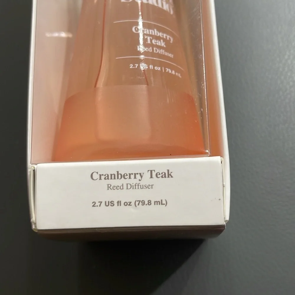 Studio Cranberry Teak Reed Diffuser.